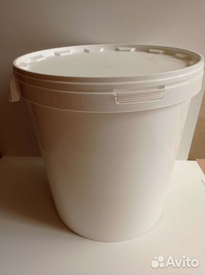 Ведро пластиковое с крышкой 30 литров б.у