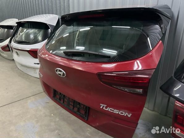 Hyundai Tucson 3 крышка багажника