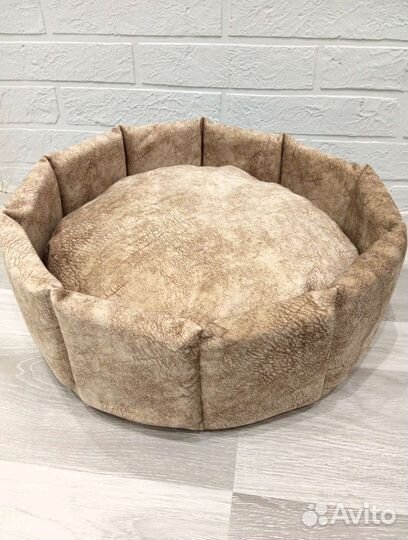 Лежанка для кошек