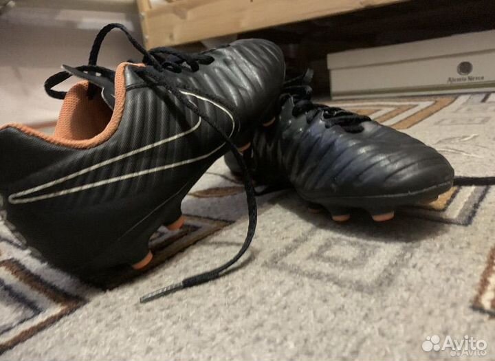 Бутсы nike tempo
