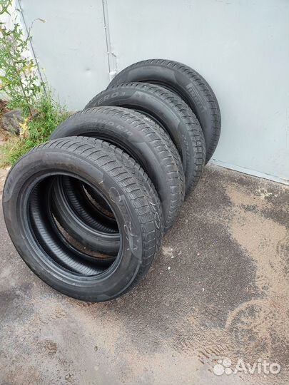 Pirelli Winter Sottozero 3 225/60 R18 104