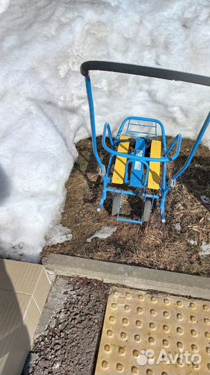 Детские санки на колесах