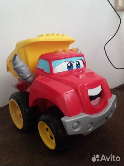 Машина говорящая Чак Hasbro