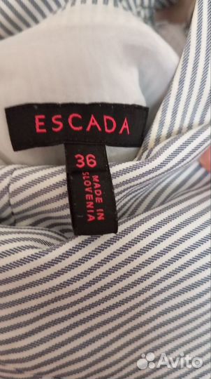 Escada Платье