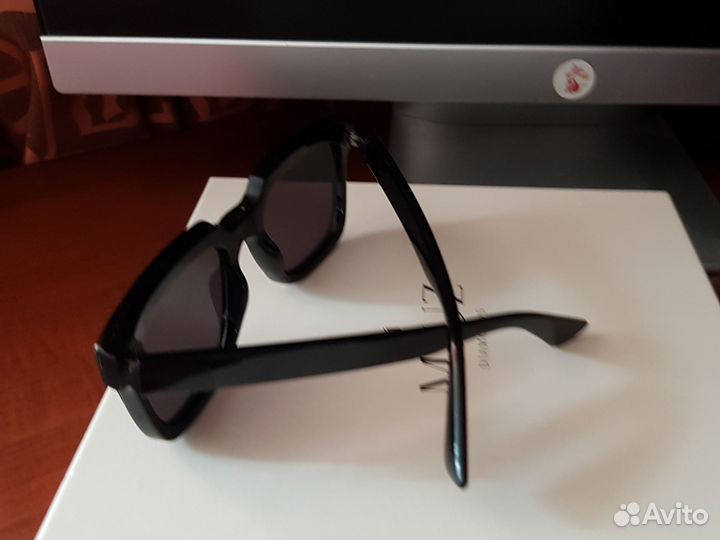 Солнцезащитные очки женские