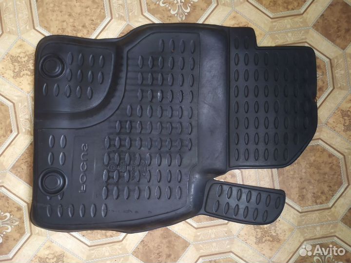 Автомобильные коврики резиновые Ford Focus