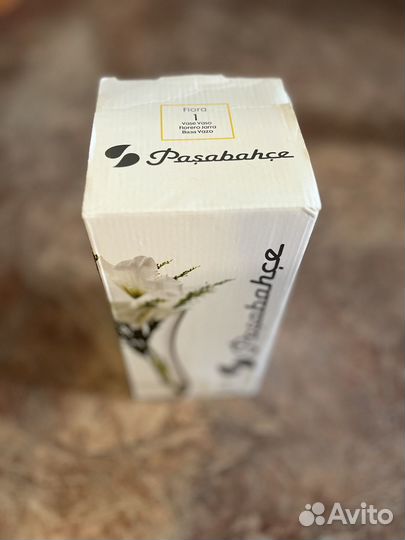 Ваза стеклянная для цветов