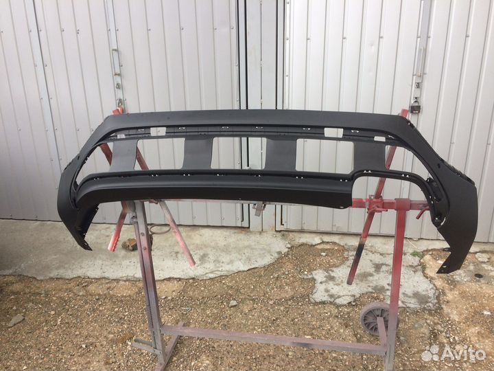 Юбка заднего бампера Hyundai santa fe 4