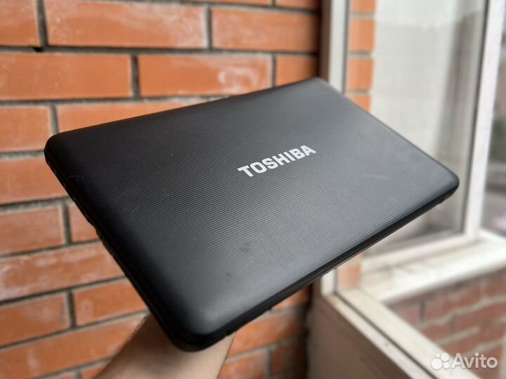 Ноутбук Toshiba 10гб озу/ 120гб SSD