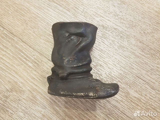 Каслинское литье сапог