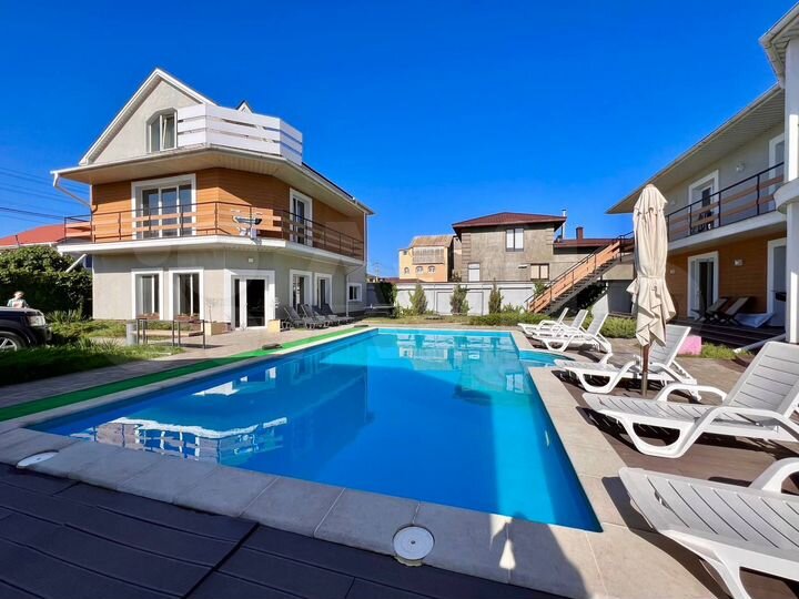 Гостиница, 900 м²