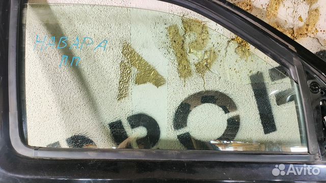 Стекло двери передней правой для Nissan Navara II