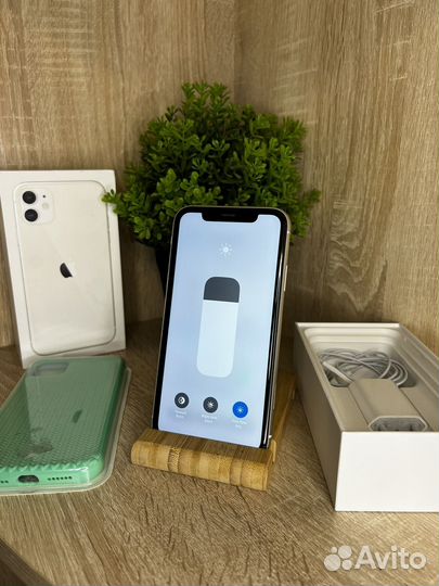 iPhone 11 128gb как новый