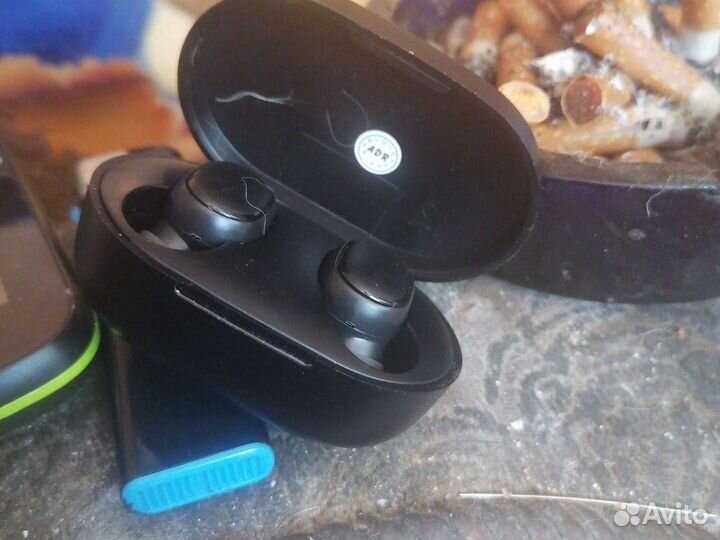 Беспроводные наушники новые