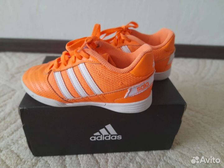 Футзалки adidas sala