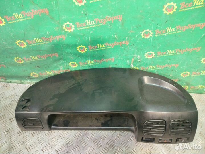 Накладка на торпедо Kia Rio 1 универсал 1.5 2002