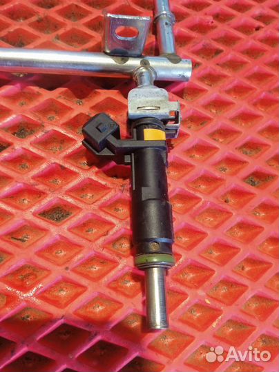 Рампа топливная Chevrolet Cruze