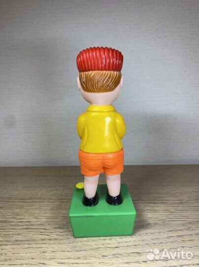 Игрушка колкий пластик Писающий мальчик СССР