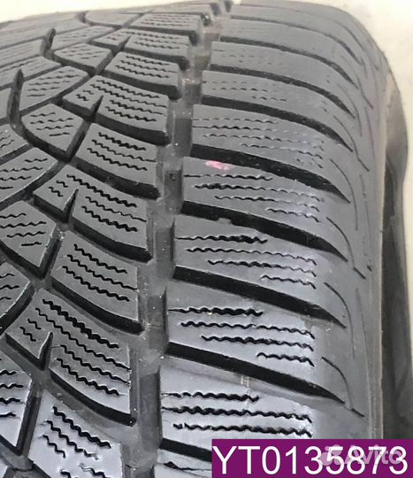 Goodyear UltraGrip Performance+ 215/55 R17 98V