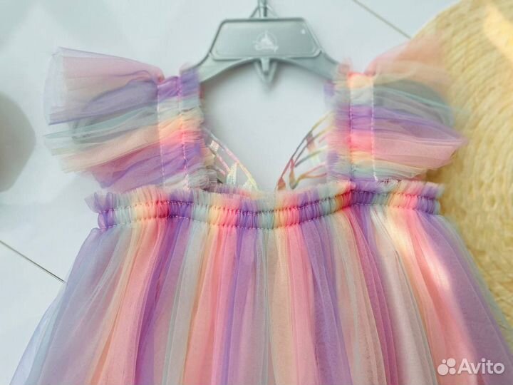 Праздничное платье для девочки радужное