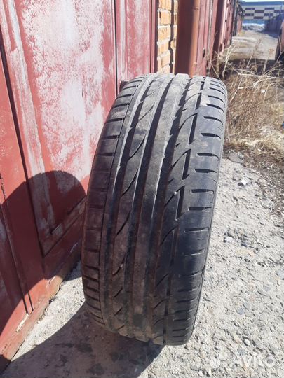 Продам шины Bridgestone 215/55 R 16