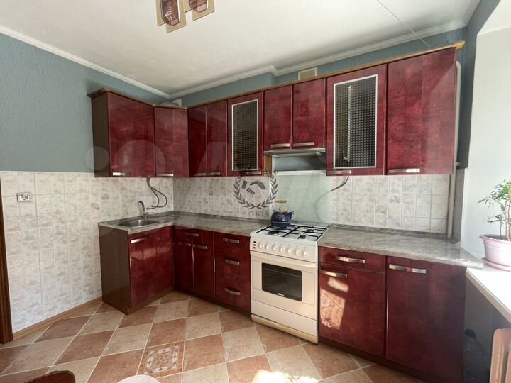 2-к. квартира, 49 м², 5/5 эт.