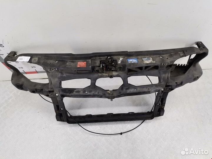 Панель передняя (телевизор) для Volkswagen Golf 4