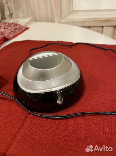 Прибор для ухода за кожей головы и волосами