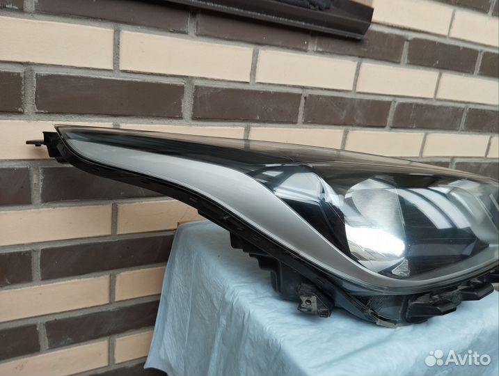 Фара правая Kia Rio 4 FB Оригинал