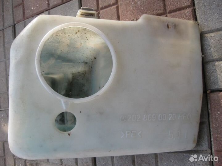 Бачок омывателя для Мерседес C-202