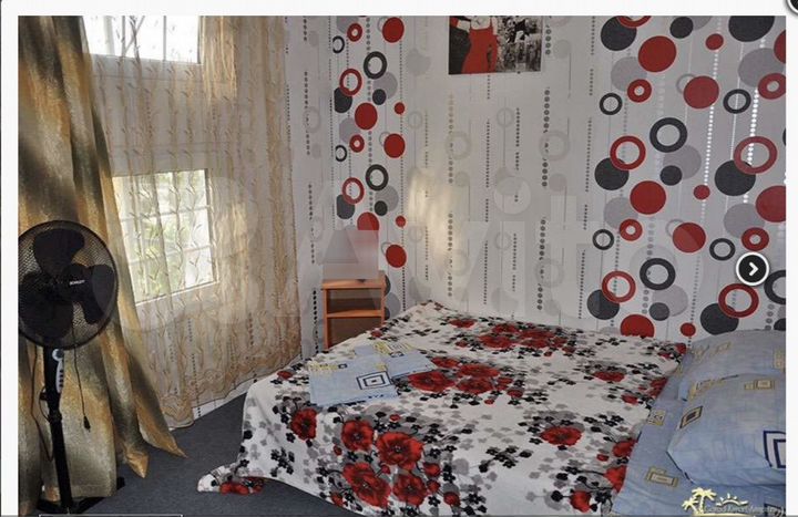 Комната 15 м² в 9-к., 1/3 эт.