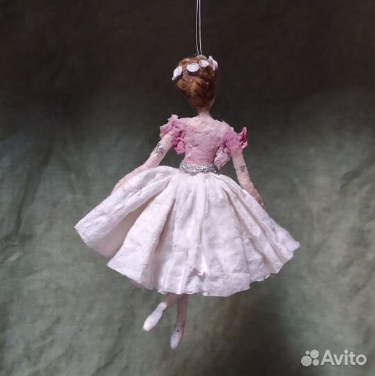 Куколка из ваты балерина, Крепостной балет