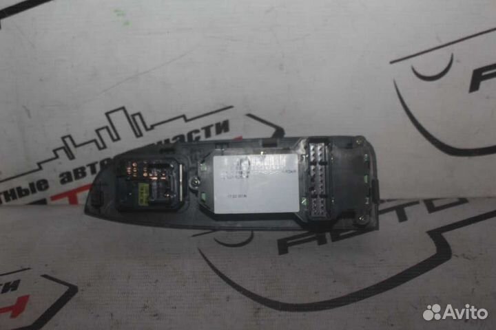 Блок управления С\П honda CR-V RD4 RD5 RD6 RD7 пер