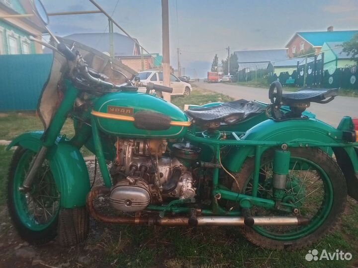 Мотоцикл Урал 1976