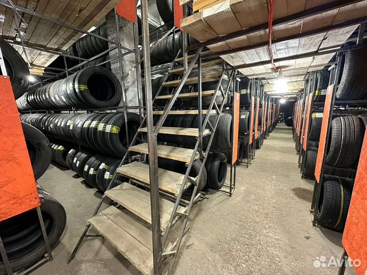 Kumho I'Zen RV Stud KC16 225/60 R18 104T