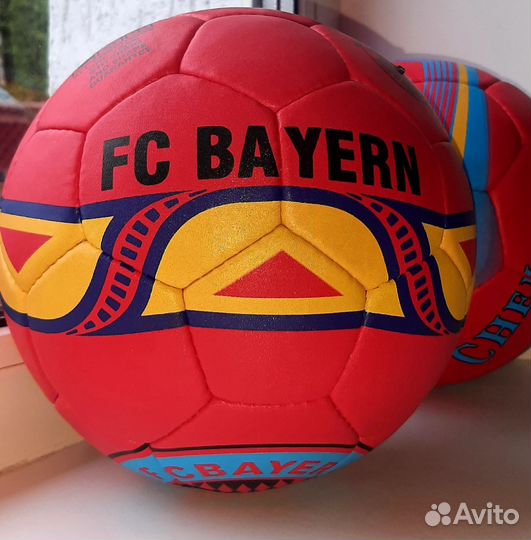 Футбольный мяч