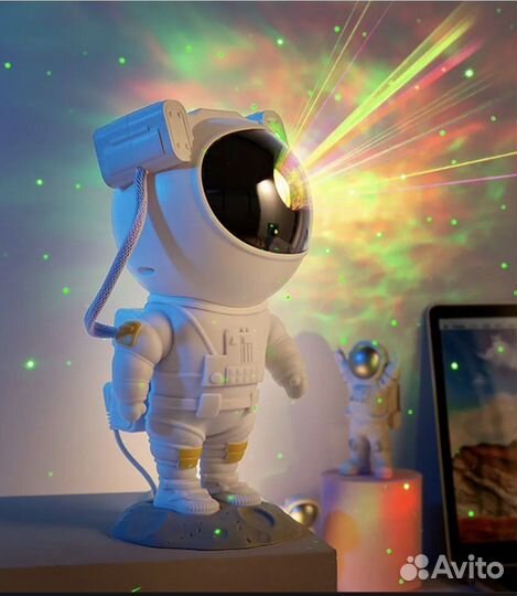 Ночник проектор звездного неба космонавт