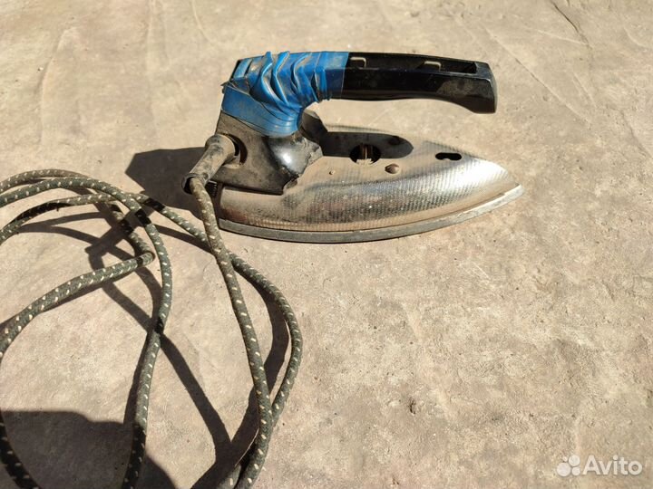 Утюг советский, рабочий