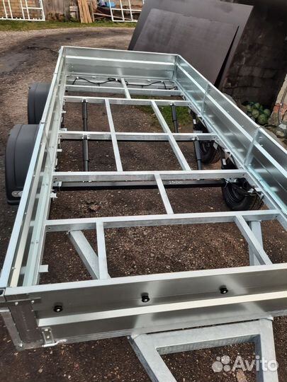 Прицеп легковой двухосный