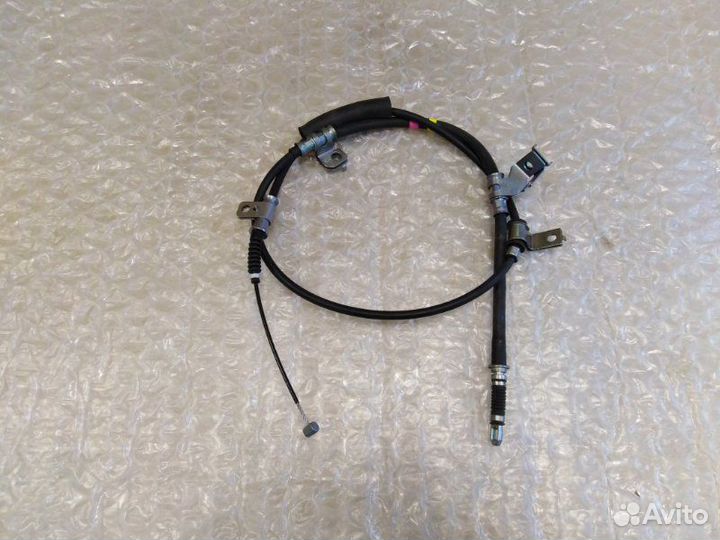 Трос стояночного тормоза задний правый Hyundai H-1