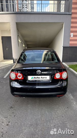 Volkswagen Jetta 1.6 AT, 2009, 189 600 км