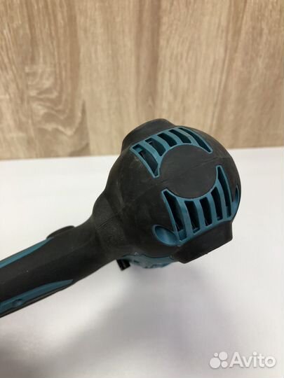 Дрель-шуруповерт сетевая Makita DF0300