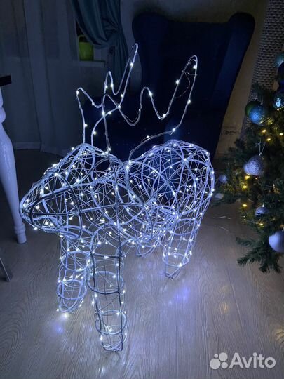 Новогодний олень из проволоки