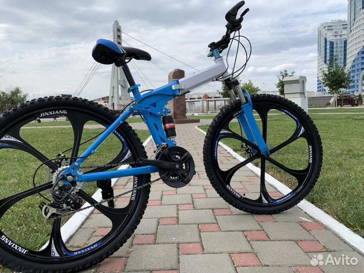 Велосипед на литых дисках складной