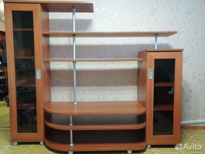 Стенка с нишей под тв