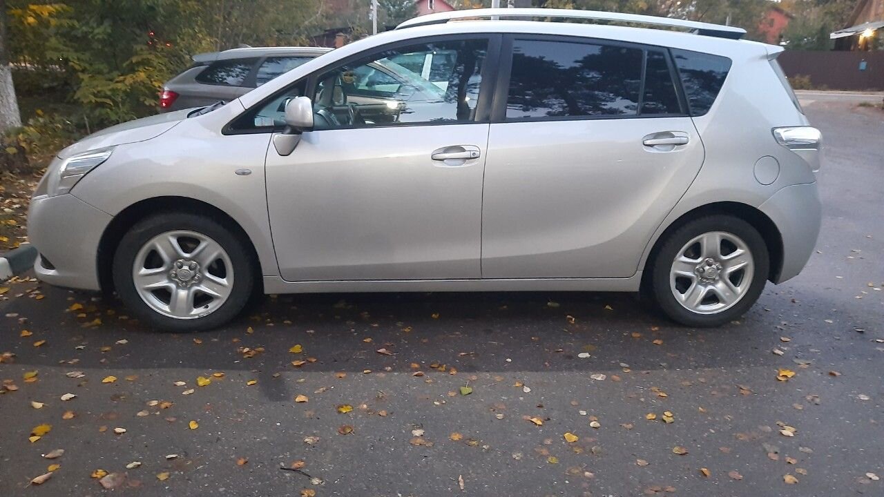 Toyota Verso: фото владельца