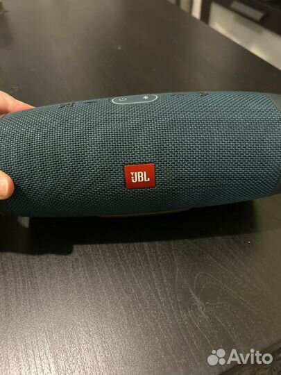 Колонка jbl charge 4