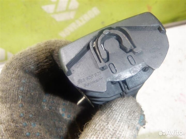 Дефлектор воздушный Ауди 80 90 Б3