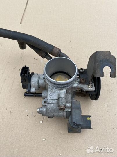 Дросселоная заслонка Hyundai Elantra HD/Kia Ceed 1