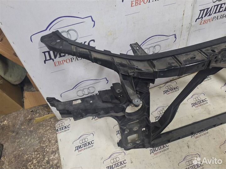 Панель передняя Audi Q7 2005